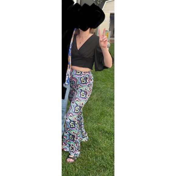Shein reflective allover print flare leg pants & flutter sleeve crop top medium - Picture 1 of 12